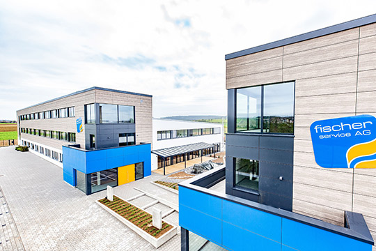 la construction d'industries et de centrales électriques, la construction de stations d'épuration des eaux usées et la construction clé en main. (Photo : Glass GmbH)